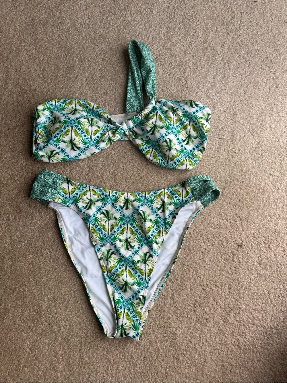 Cupshe Green White Tropical Print Bikini Set